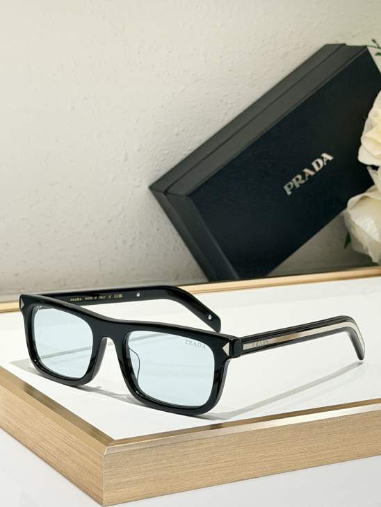 Picture of Prada Sunglasses _SKUfw80881161fw